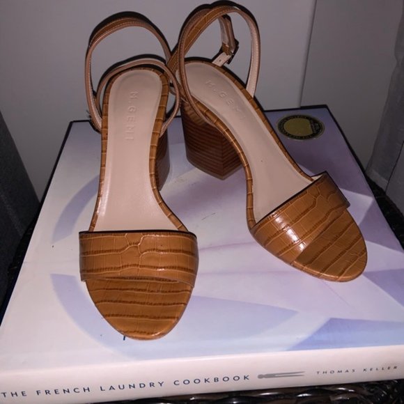 M. Gemi "The Scena" Heeled Sandal - Picture 3 of 8